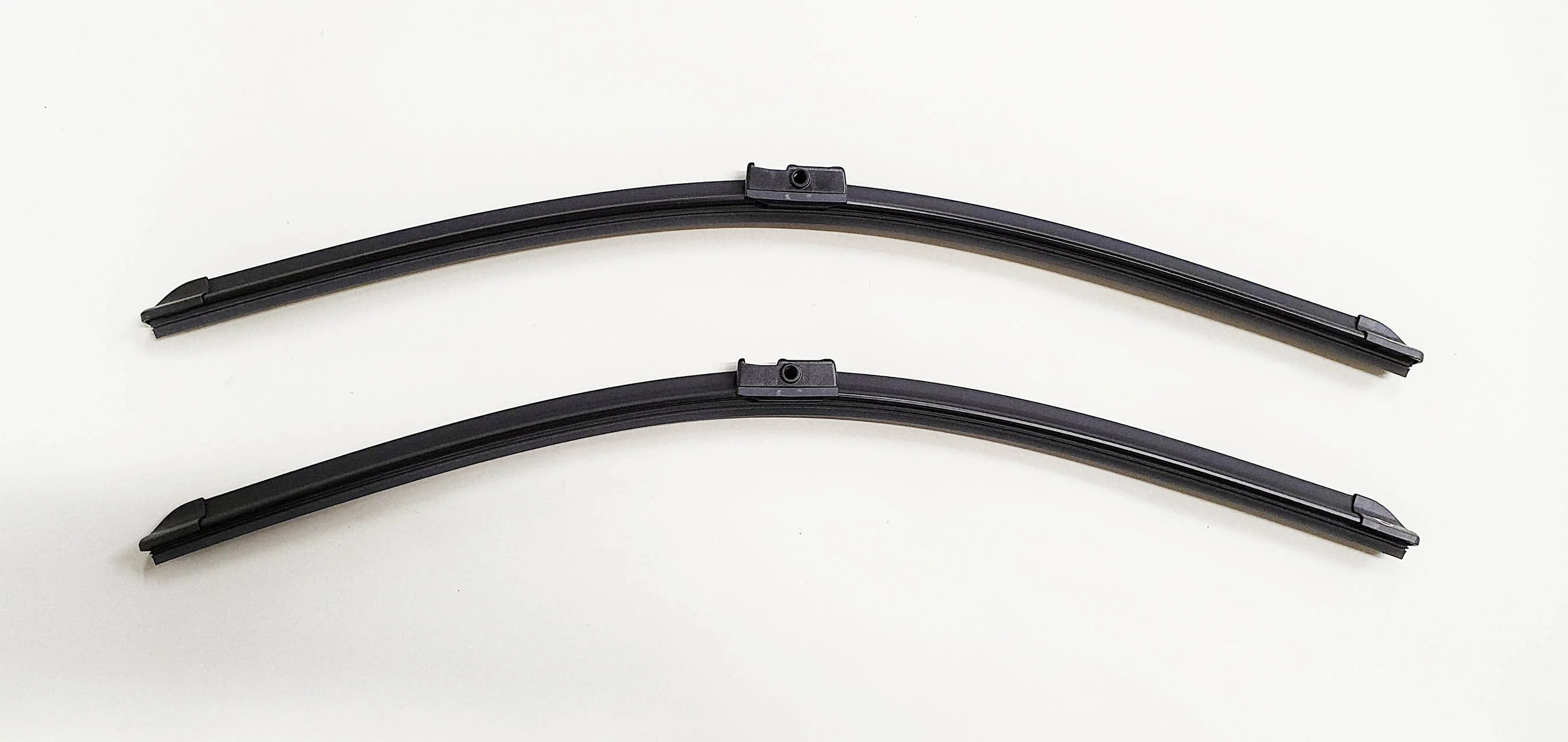 Genuine Mercedes-Benz C Class 204, E Class 207 Front Wiper Blades - Image 6