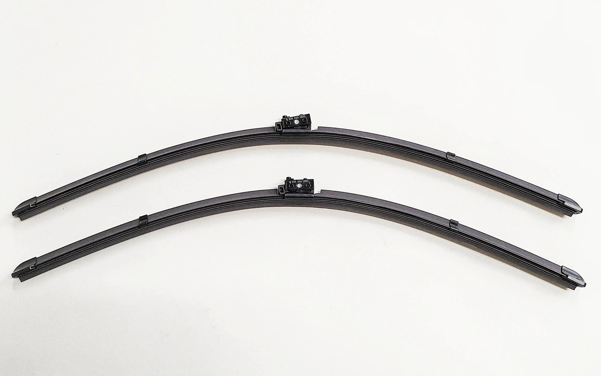 Genuine Mercedes-Benz C Class 205 Models, GLC, EQC Front Wiper Blades - Image 6