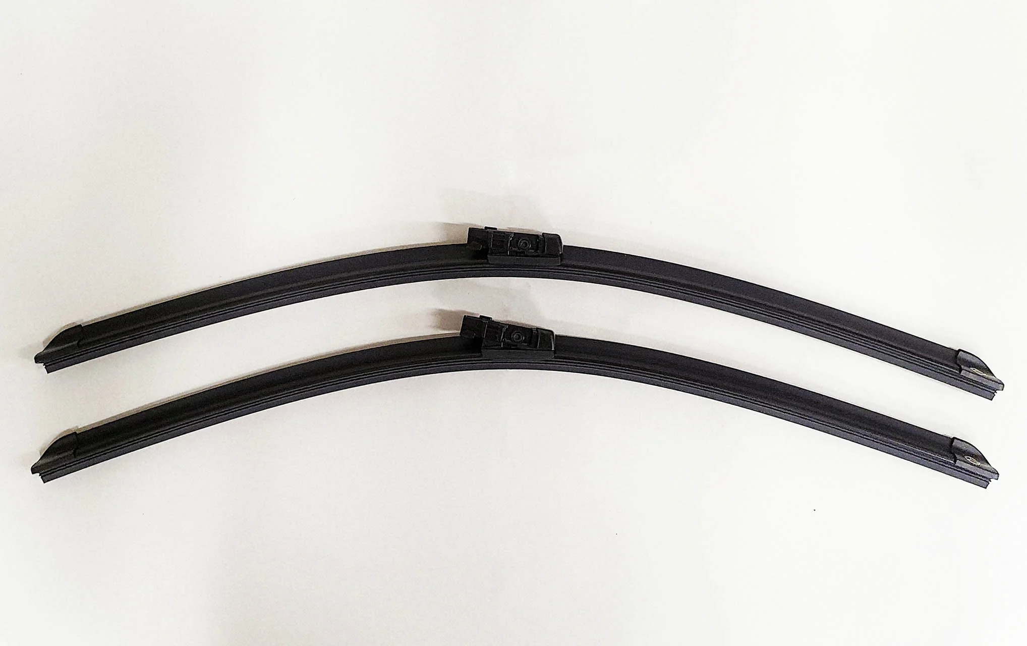 Genuine Mercedes-Benz C Class, E Class Front Wiper Blades - Image 6
