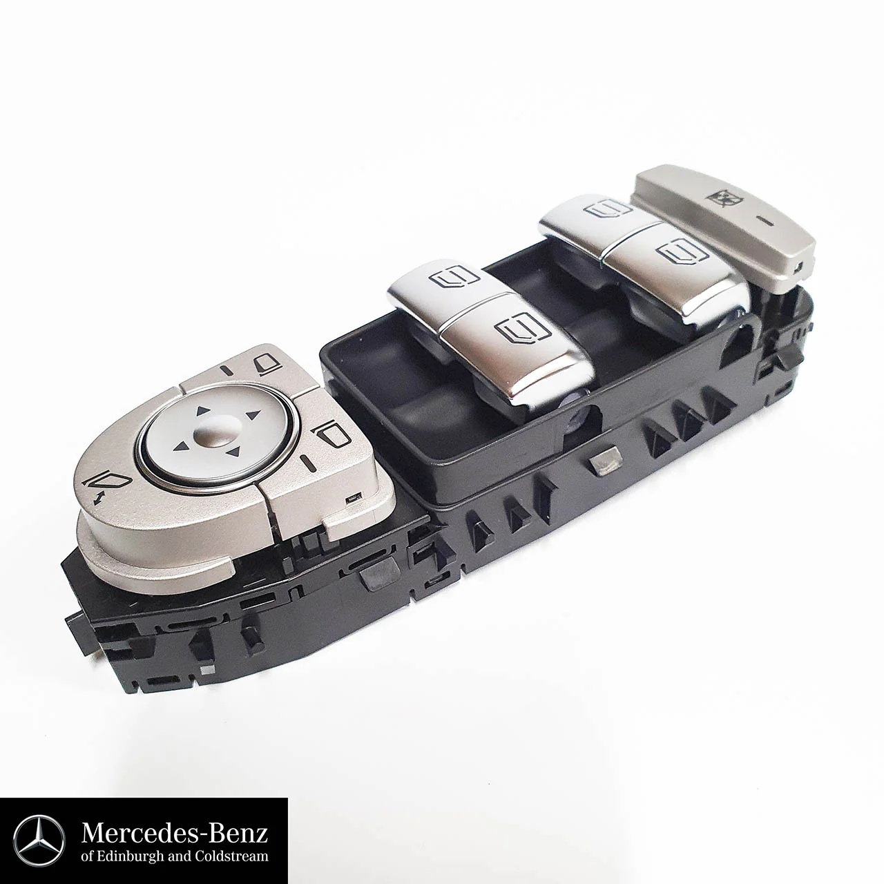 Genuine Mercedes-Benz C Class Window/Mirror Switch Assembly Block 205 model - Image 7
