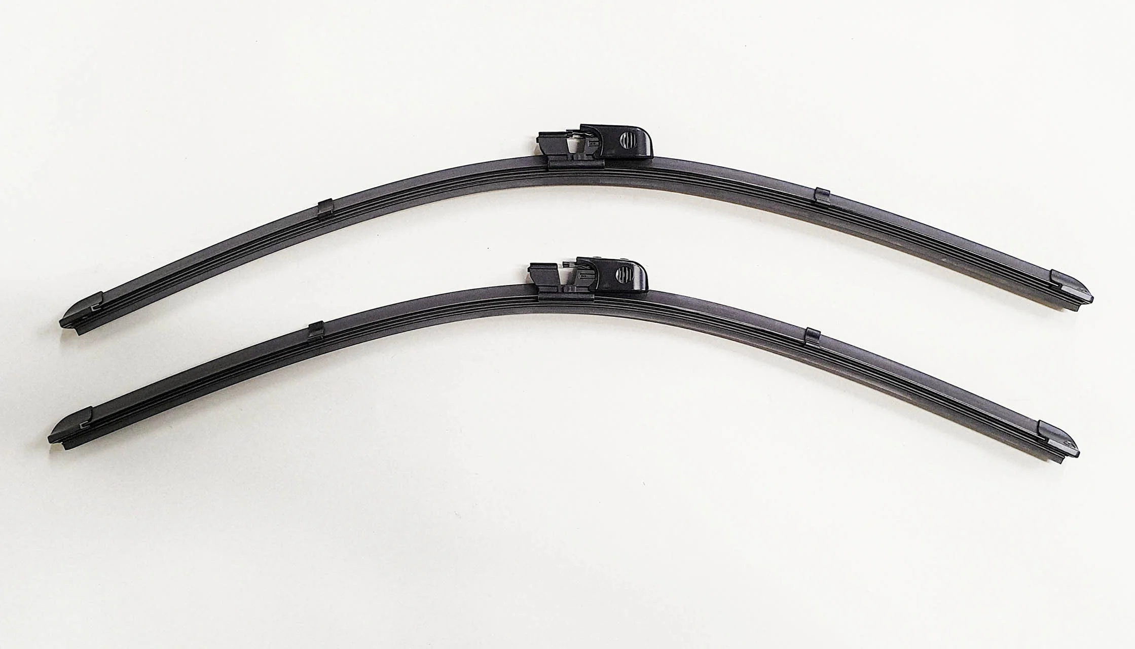 Genuine Mercedes-Benz C, CLC, CLK Class Front Wiper Blades - 203 & 209 Models - Image 6