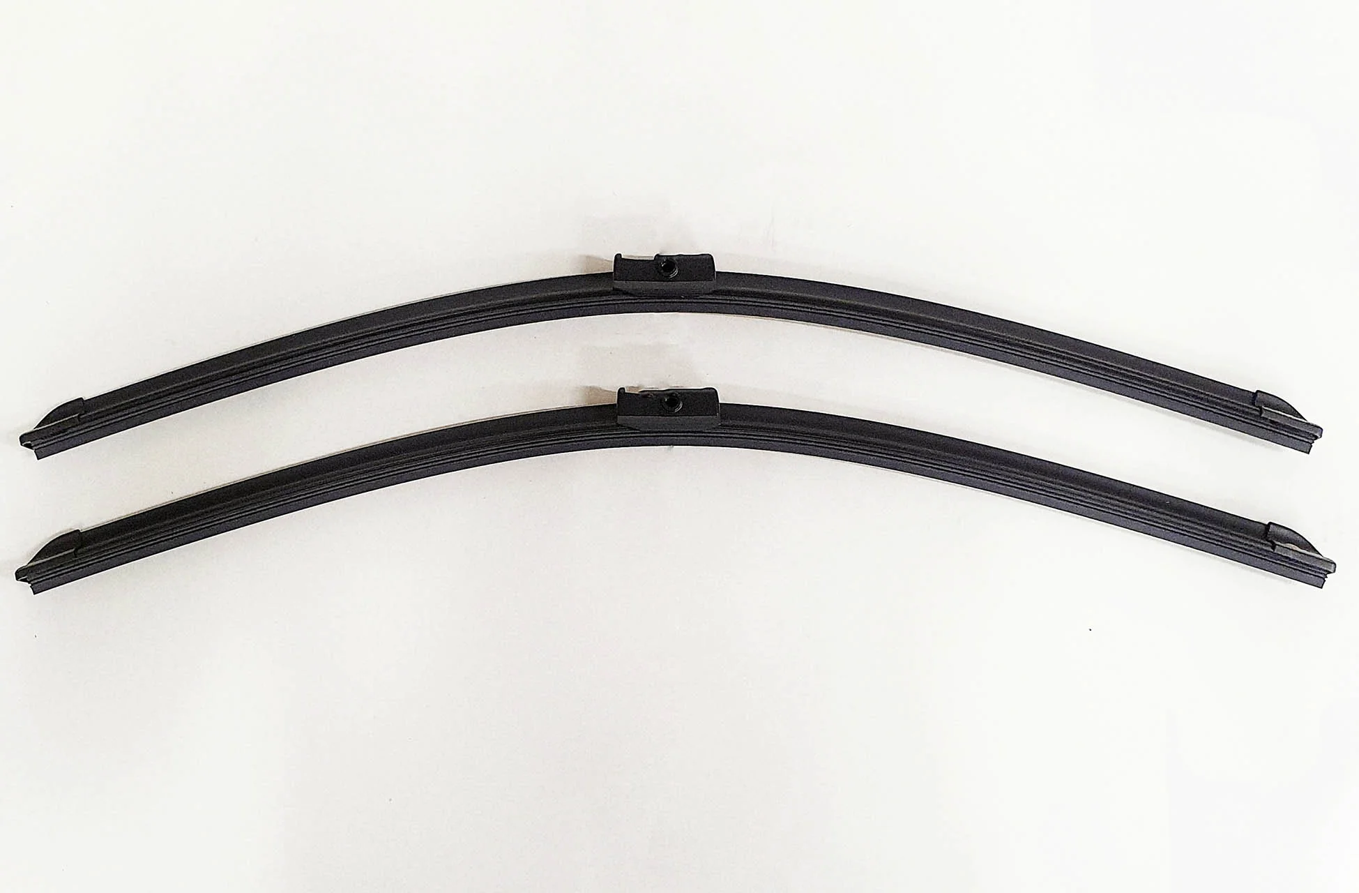 Genuine Mercedes-Benz E Class Front Wiper Blades W212 Models - Image 6