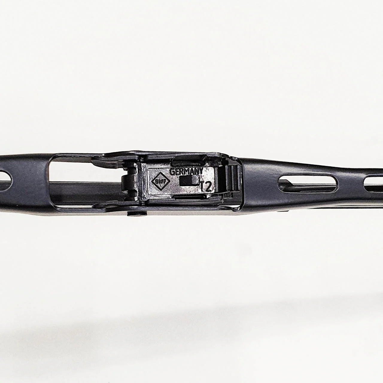 Genuine Mercedes-Benz G Class Rear Wiper Blade For 461 & 463 Models - Image 4