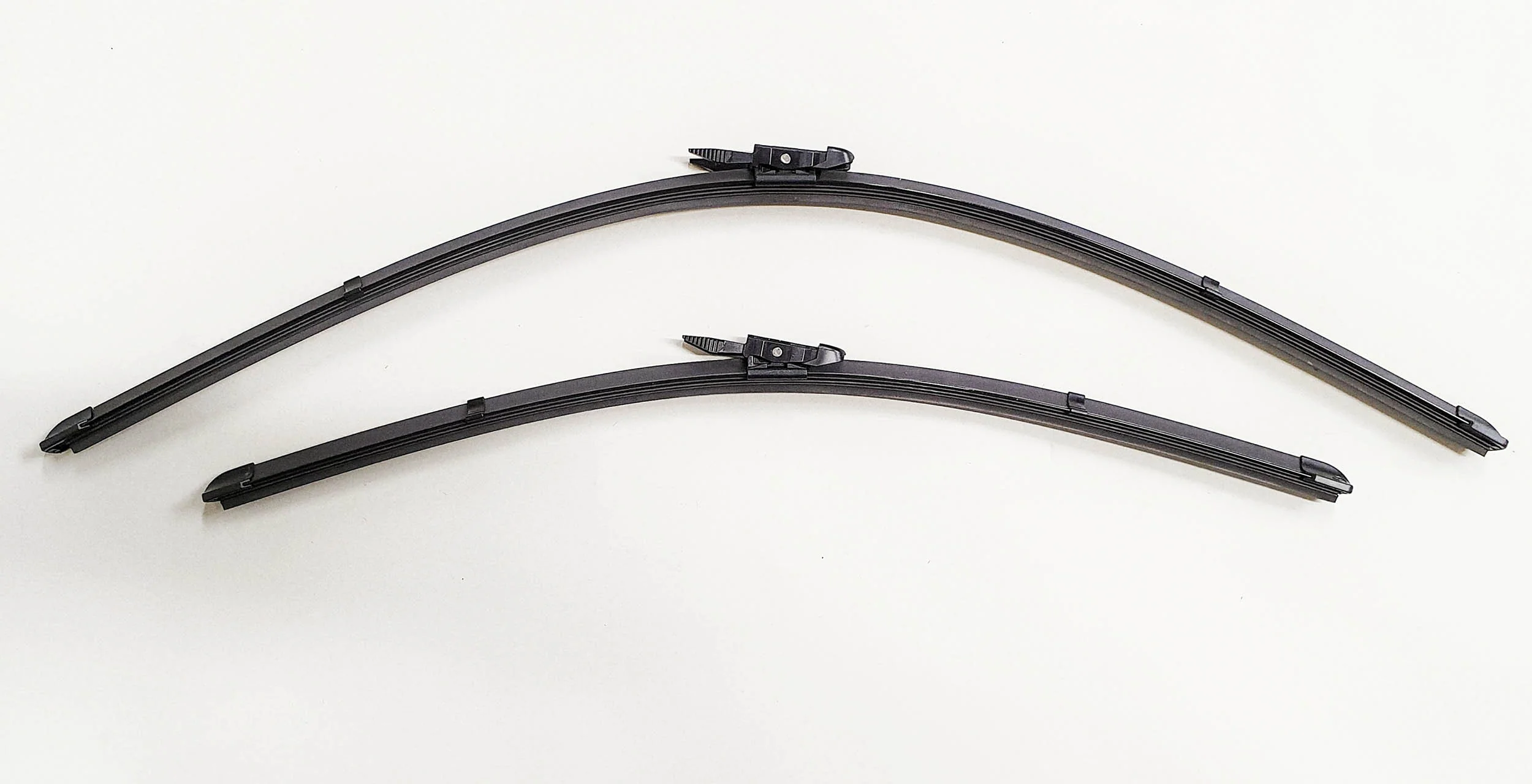 Genuine Mercedes-Benz M Class, GL Class, R Class Front Wiper Blades - Image 7