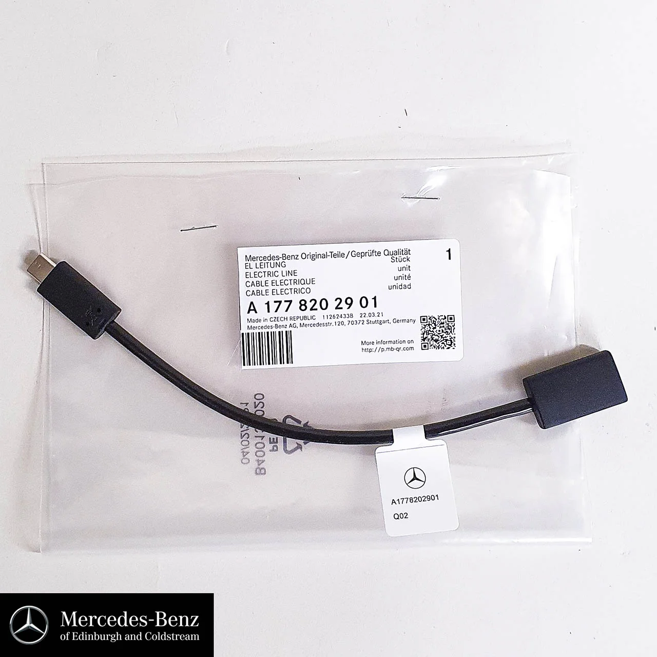 Genuine Mercedes-Benz Media Interface Adapter Cable USB To USB-C - Image 7